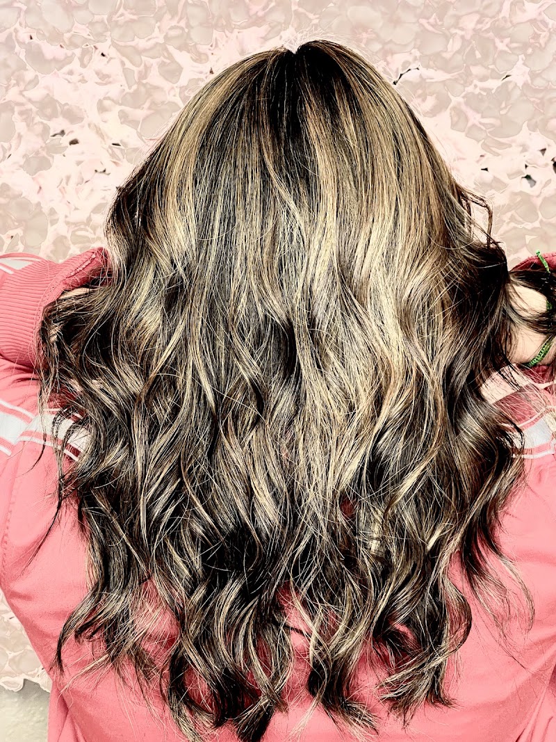 Lox Salon, beauty salon in Craig, CO, photo 1 of 10