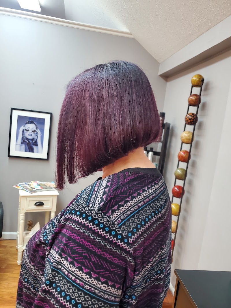 Tangles Hair Design, beauty salon in Junction City, KS, photo 2 of 3