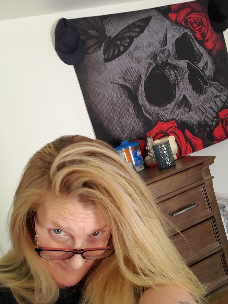 Env Salon, beauty salon in Lake Havasu City, AZ, photo 2 of 9
