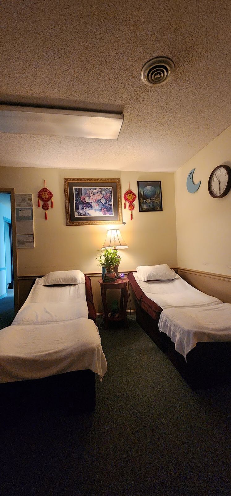 Blue Moon Relaxing Spa, massage service in Terre Haute, IN, photo 1 of 3