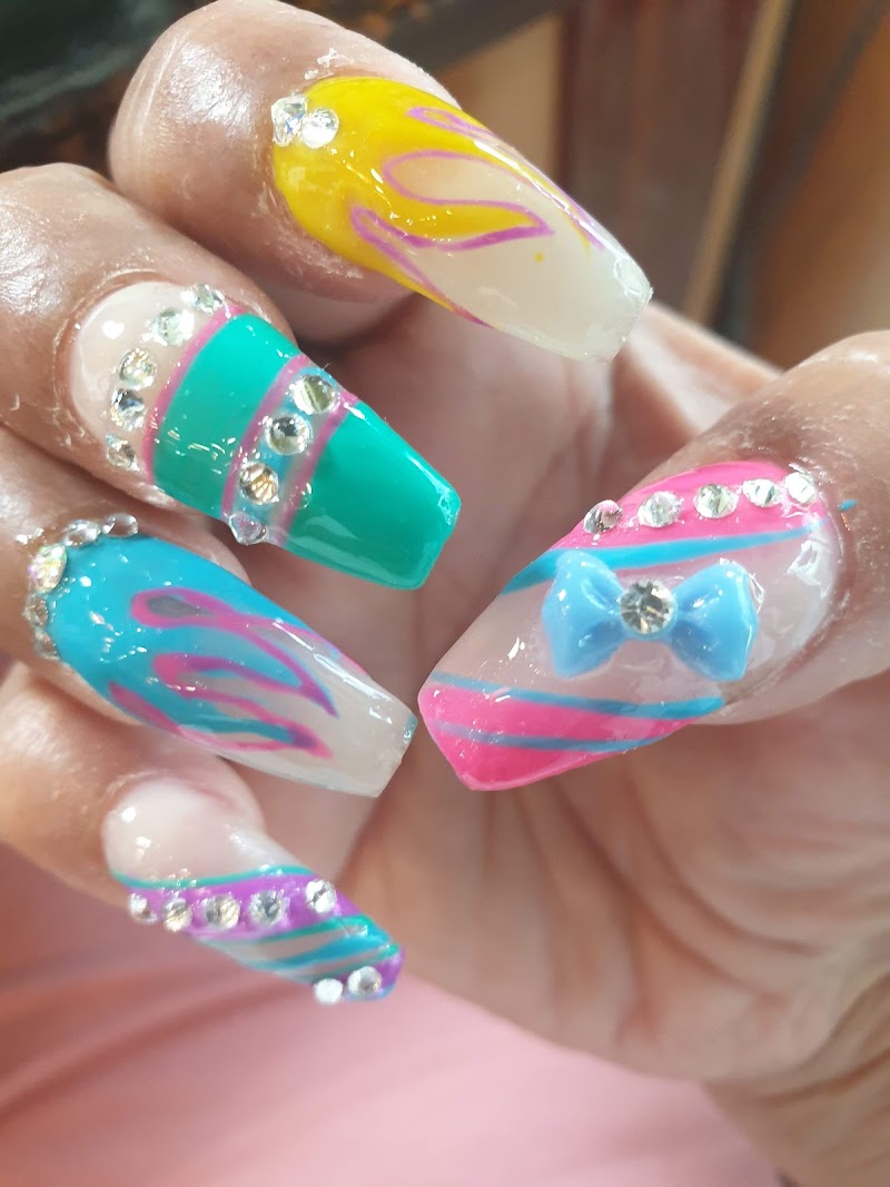 Tony's Nail, nail salon in Norristown, PA, photo 5 of 10