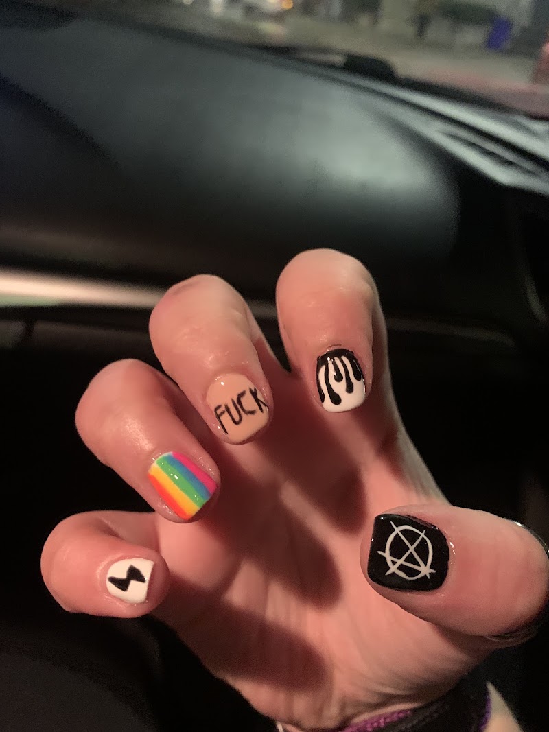Tony's Nail, nail salon in Norristown, PA, photo 6 of 10