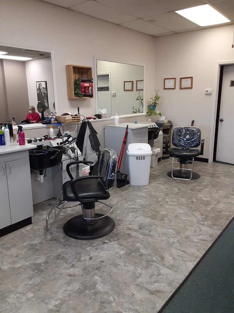 Hair It Is, beauty salon in Boone, IA, photo 3 of 3