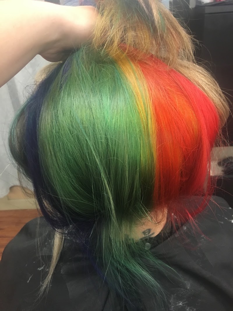 Head To Toe Salon, beauty salon in Ellensburg, WA, photo 2 of 10
