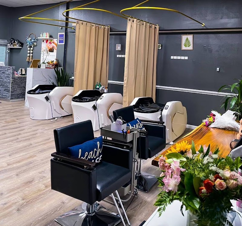 Wow head spa, beauty salon in Fairbanks, AK, photo 6 of 10