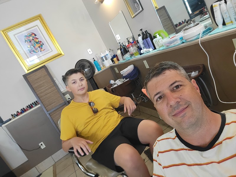 Old Towne Salon, hair salon in Faribault, MN, photo 2 of 5