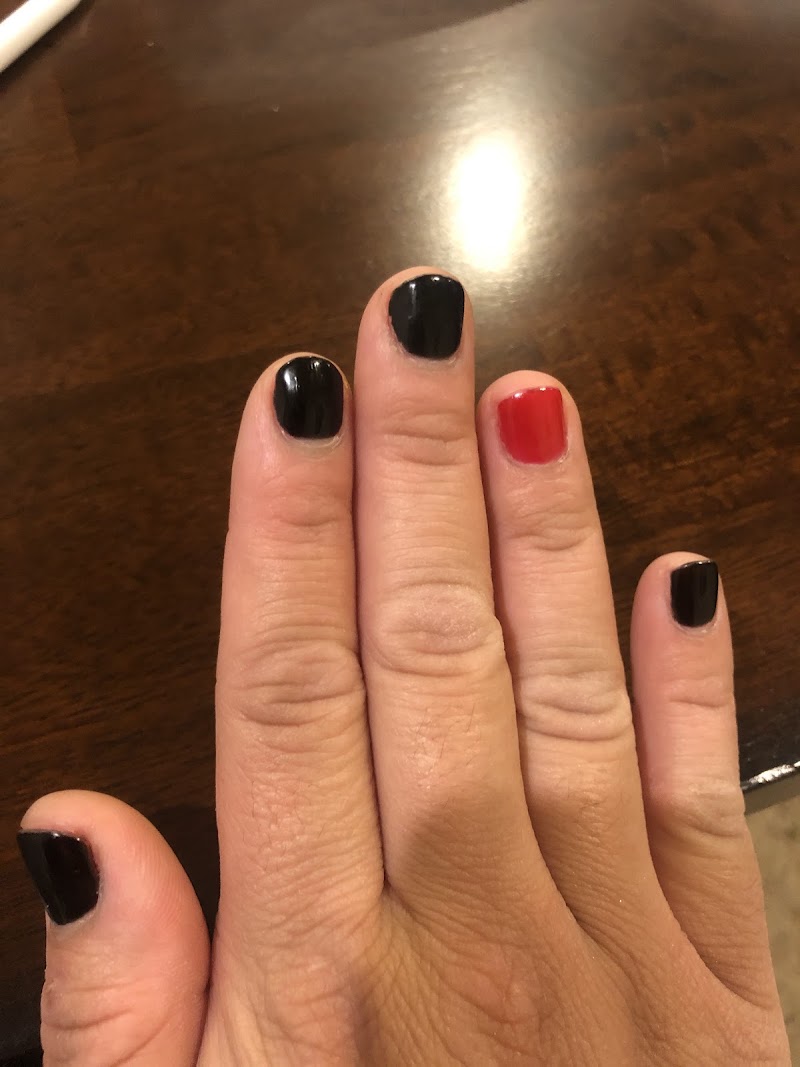Salon Phoenix, beauty salon in College Place, WA, photo 1 of 1