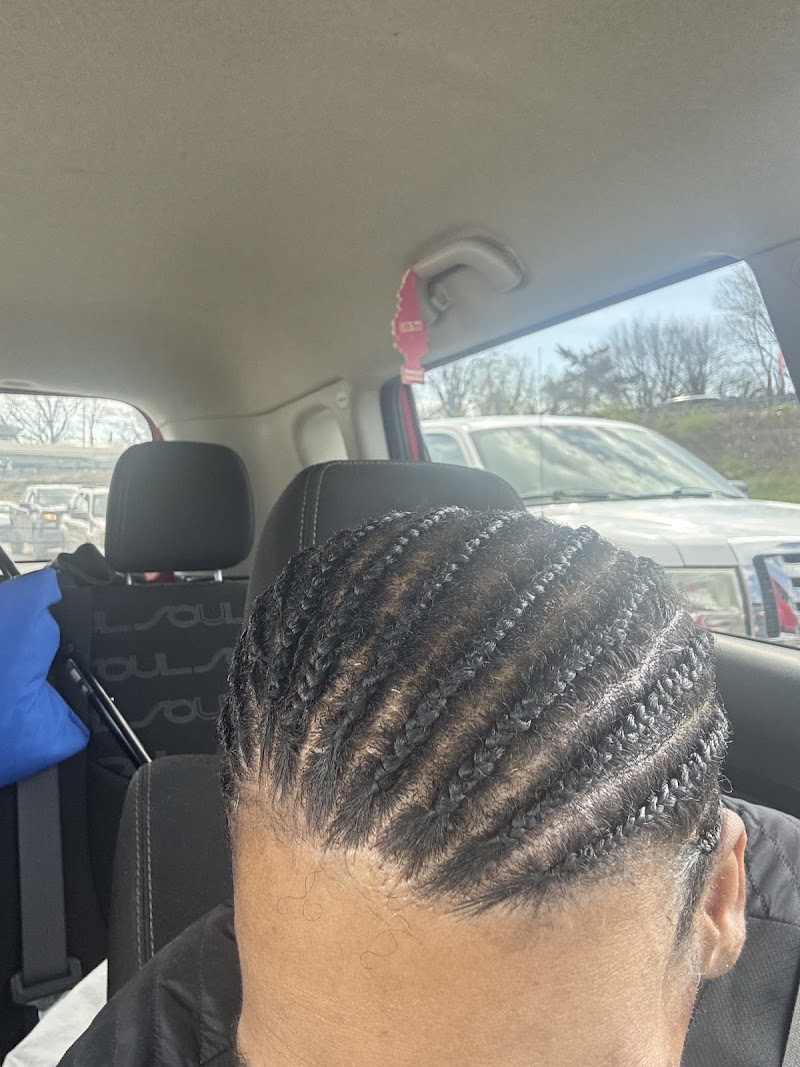 Top model salon, beauty salon in Camden, NJ, photo 4 of 10
