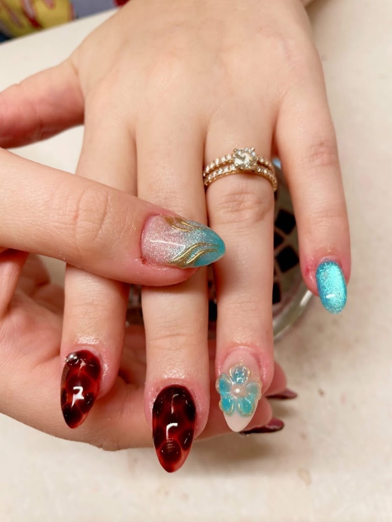 Trendy Nail Spa, nail salon in Lockport, NY, photo 4 of 10