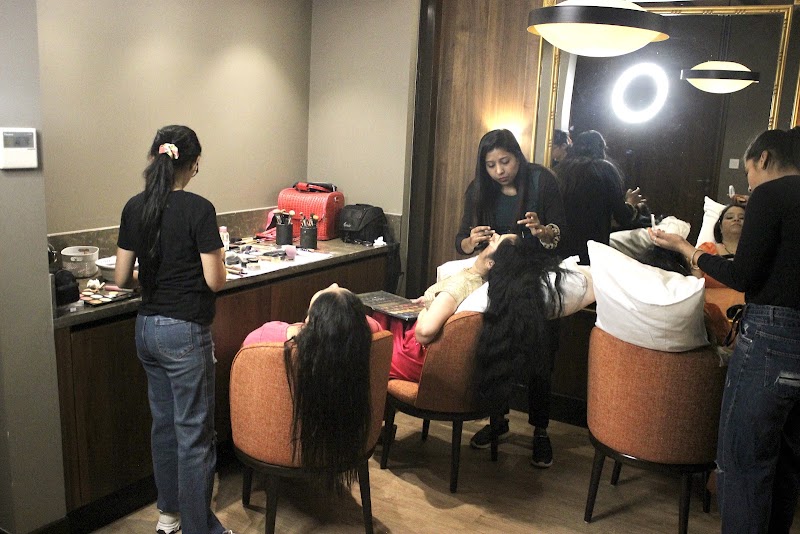 Embellish For you Unisex Salon, barber shop in Sidhpur, India, photo 5 of 10