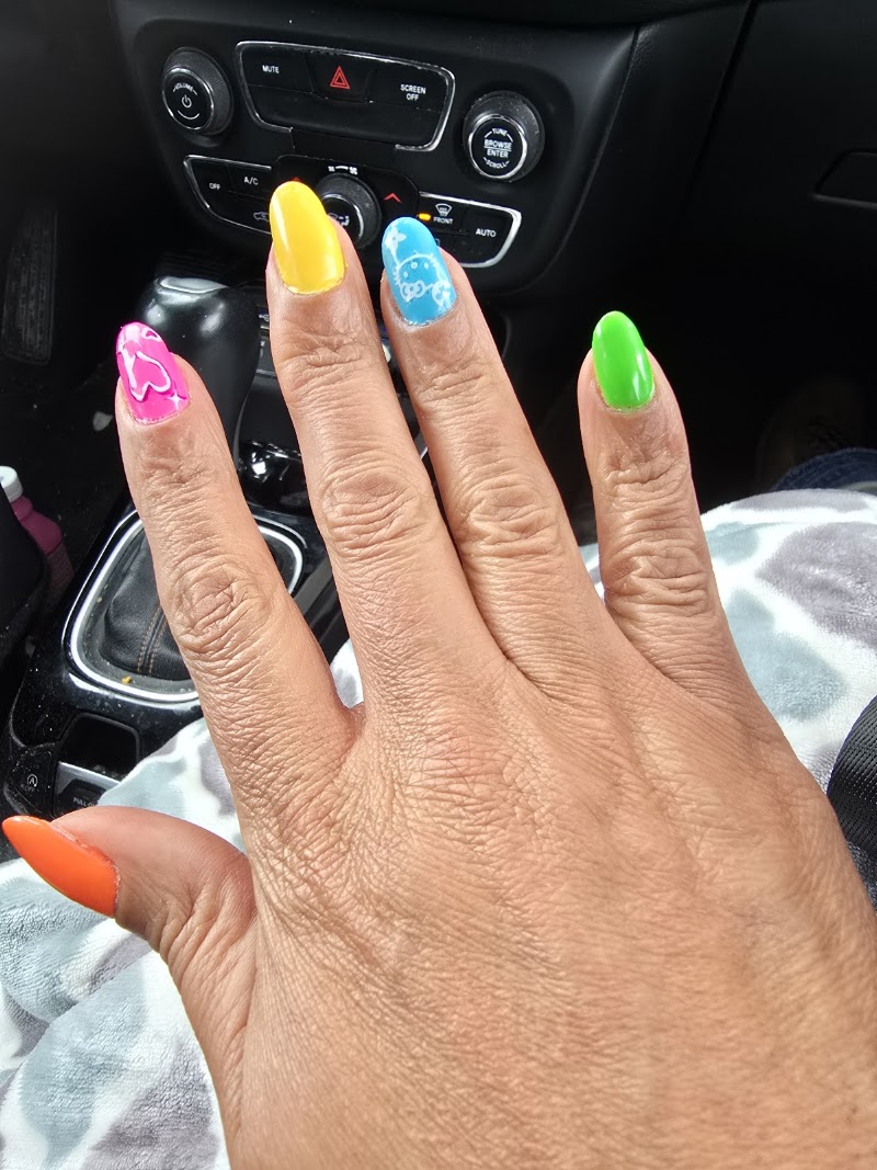 Magic Nail, nail salon in Youngstown, OH, photo 4 of 10