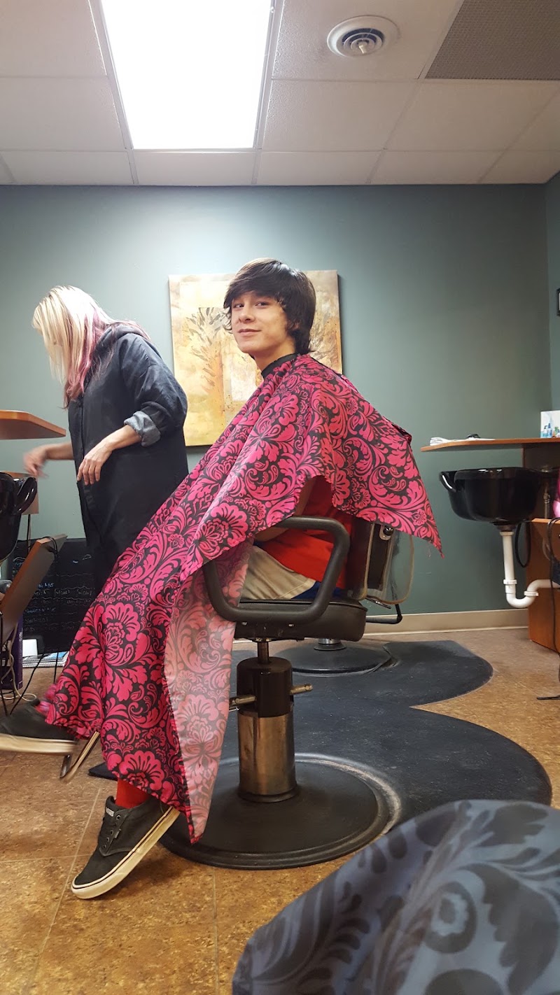 Tips to Toes Nail Salon, nail salon in Storm Lake, IA, photo 2 of 2
