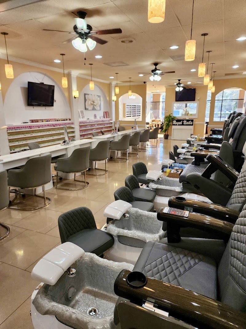 Royal Nails, nail salon in Bartlett, TN, photo 6 of 10