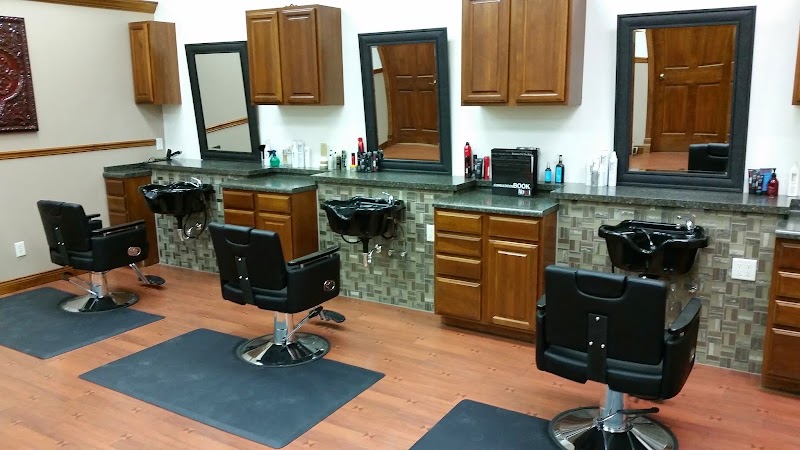 La Bella Capelli Salon, beauty salon in Manitowoc, WI, photo 3 of 4