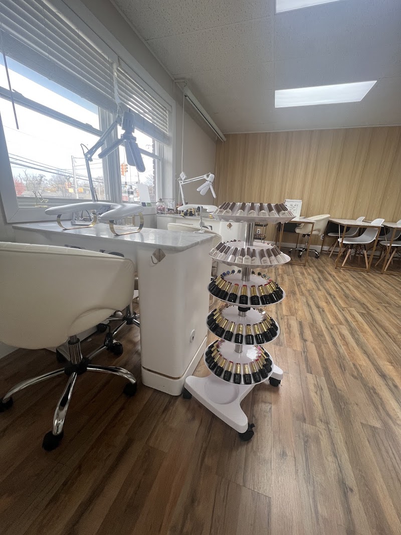 Brazilian Nails, nail salon in West Long Branch, NJ, photo 6 of 10