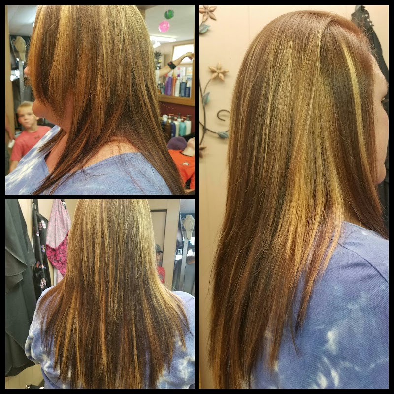 Hair Works, hair salon in Portage, WI, photo 3 of 10