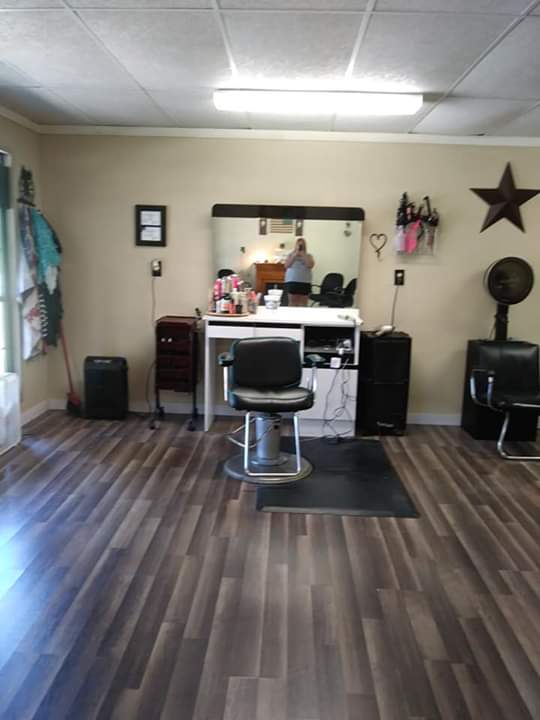 Color Me Unique, beauty salon in Farmington, MO, photo 1 of 10