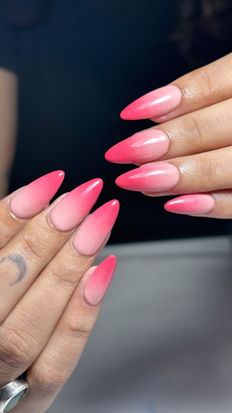 ombre Nail’s studio and academy by Vishakha parate, nail salon in Nagpur, India, photo 4 of 17