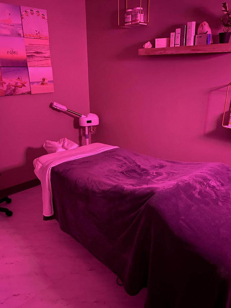 Poppy’s Poppin Day Spa LLC - Warrenton Massage and Facials, spa in Warrenton, MO, photo 1 of 5