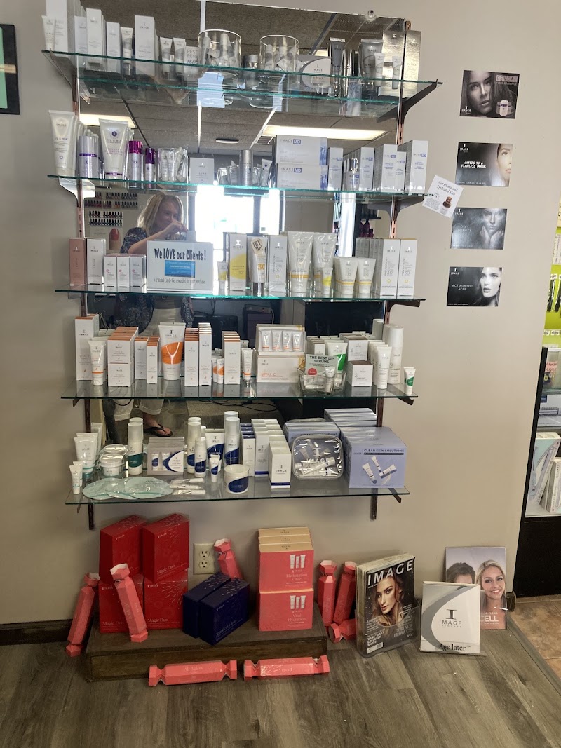 Trend Centre Hair Design, hair salon in Emporia, KS, photo 4 of 10