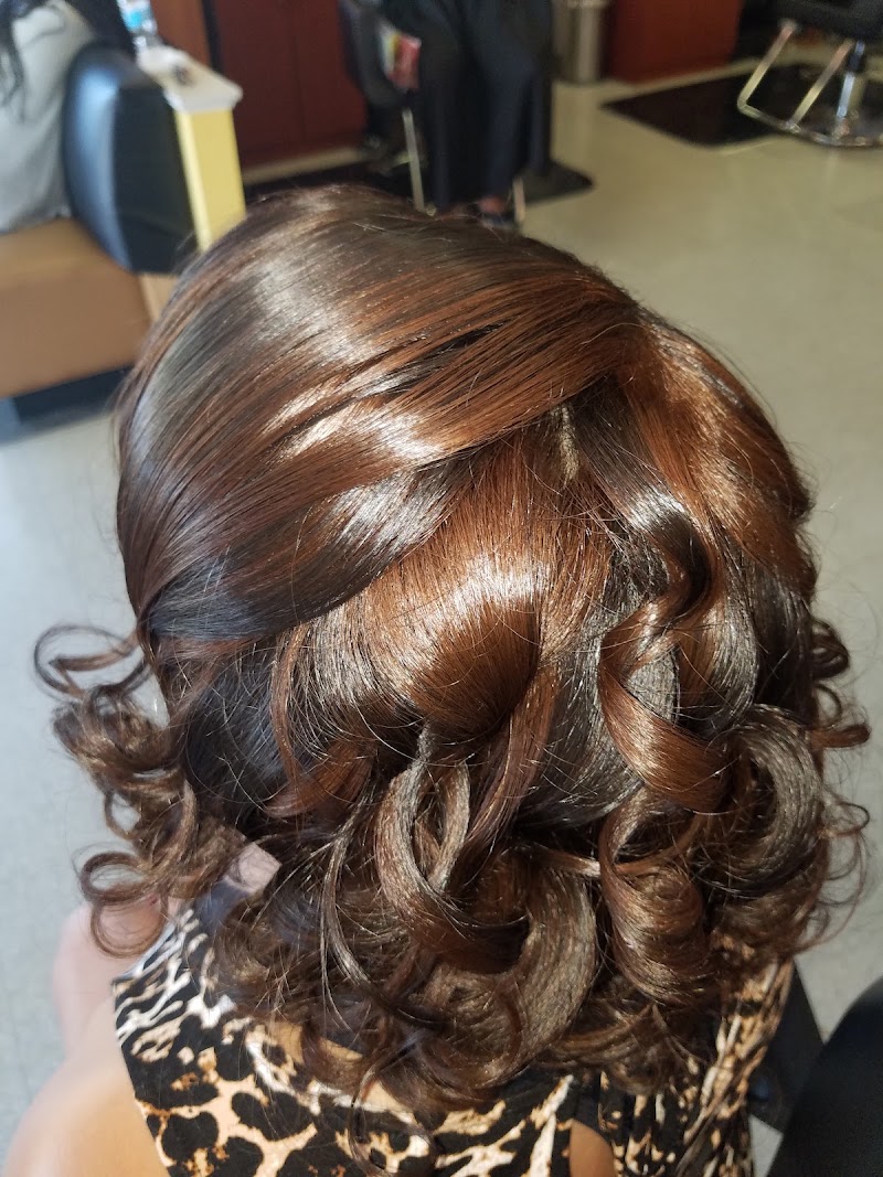 Quality Touch Hair Salon, beauty salon in Hampton, VA, photo 2 of 10