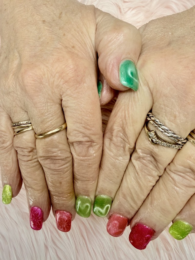 Jenny Le Nail’s, nail salon in Austin, MN, photo 3 of 10