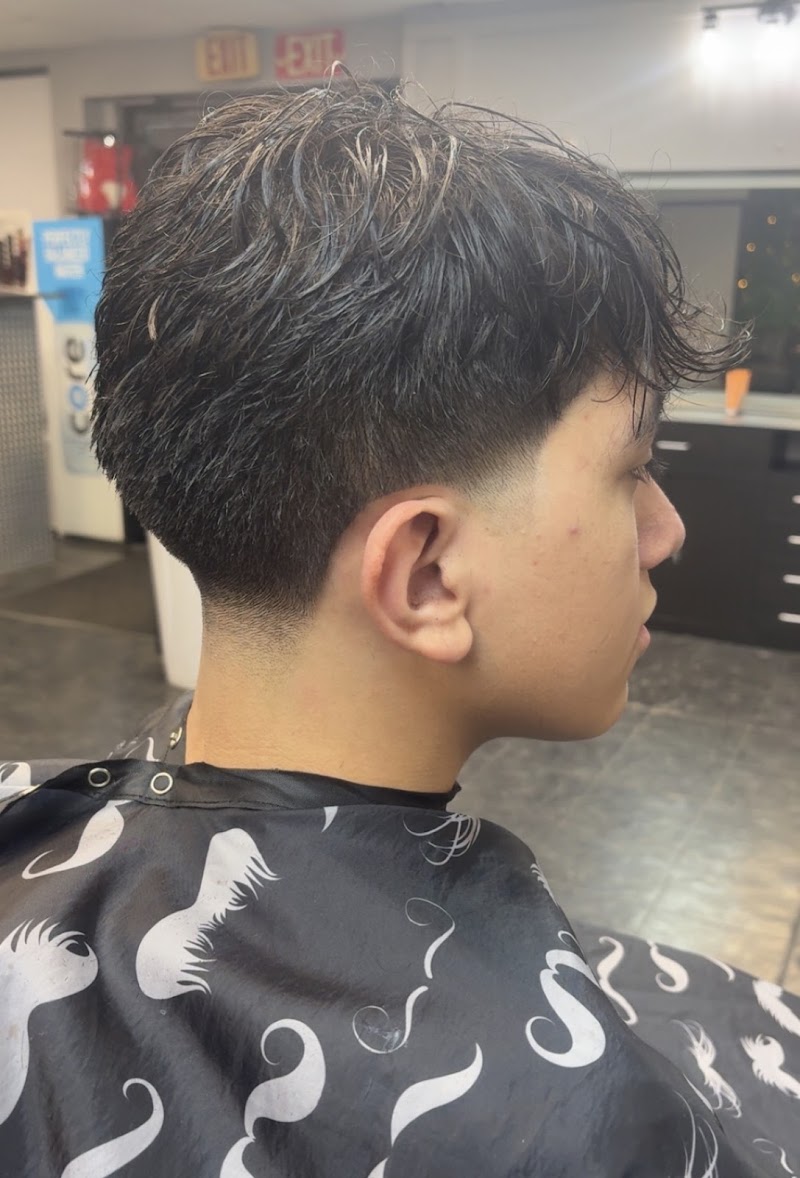 Sandy's Beauty Salon, beauty salon in Commerce City, CO, photo 1 of 10