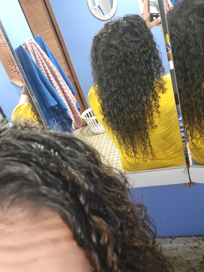 Hartsoe's Hair Designs, beauty salon in Collinsville, IL, photo 6 of 7