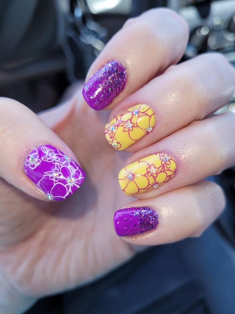 A Finer Image, beauty salon in Carson City, NV, photo 4 of 10