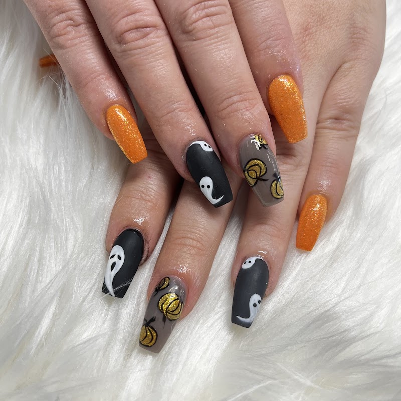 Lovely Nails, nail salon in Hilton Head Island, SC, photo 2 of 10