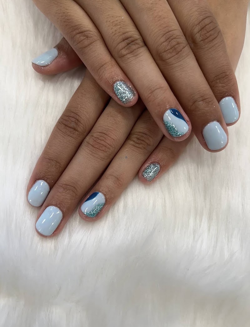Enamel Nail Studio, nail salon in Gurugram, India, photo 2 of 10