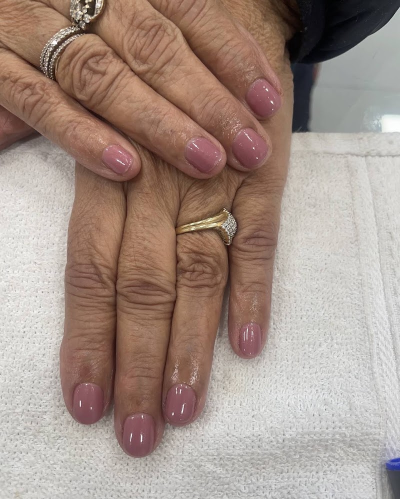 Enamel Nail Studio, nail salon in Gurugram, India, photo 3 of 10