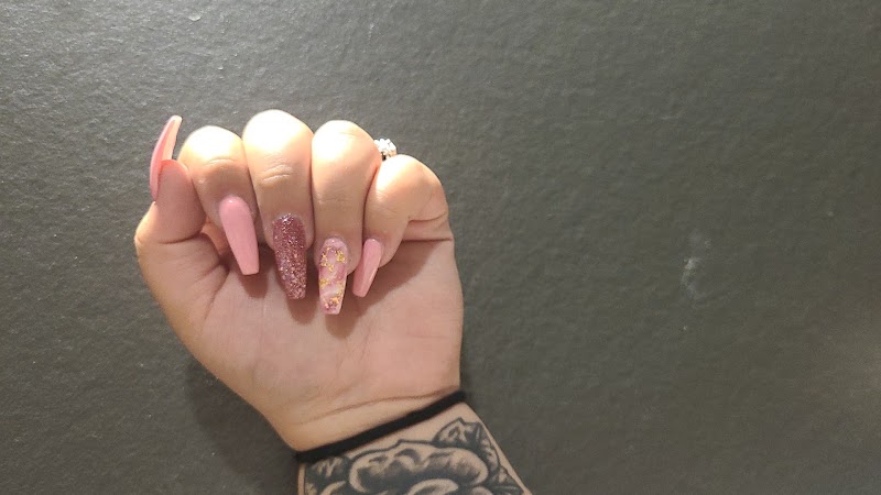 Diamond Nails, nail salon in Lakewood, OH, photo 3 of 10