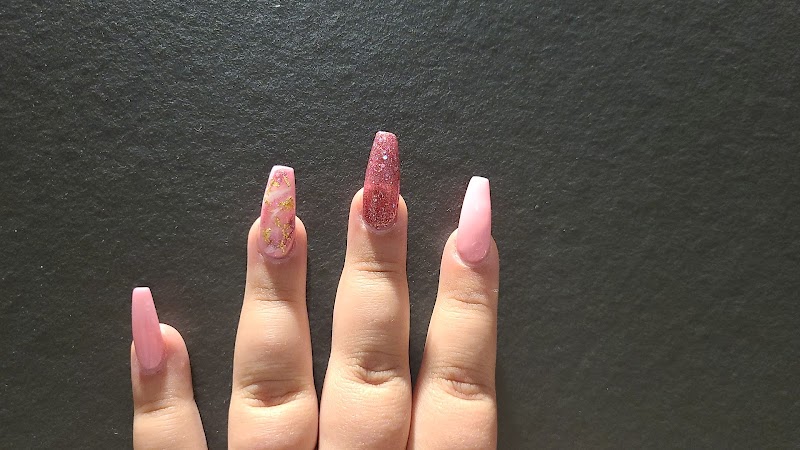 Diamond Nails, nail salon in Lakewood, OH, photo 5 of 10