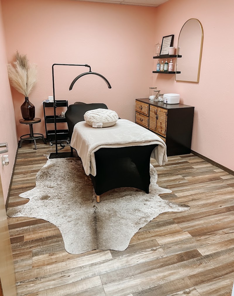 Blush Salon, beauty salon in Klamath Falls, OR, photo 1 of 10