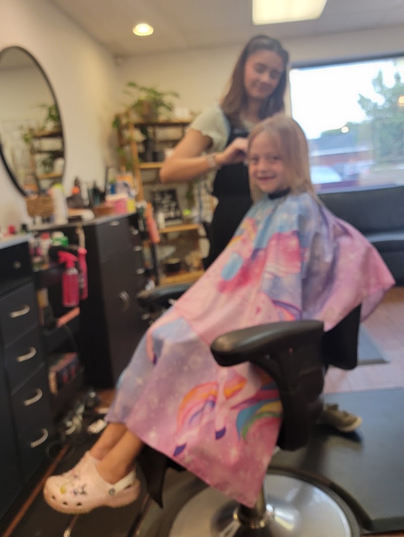 Hair We R, beauty salon in Chesapeake, VA, photo 6 of 10