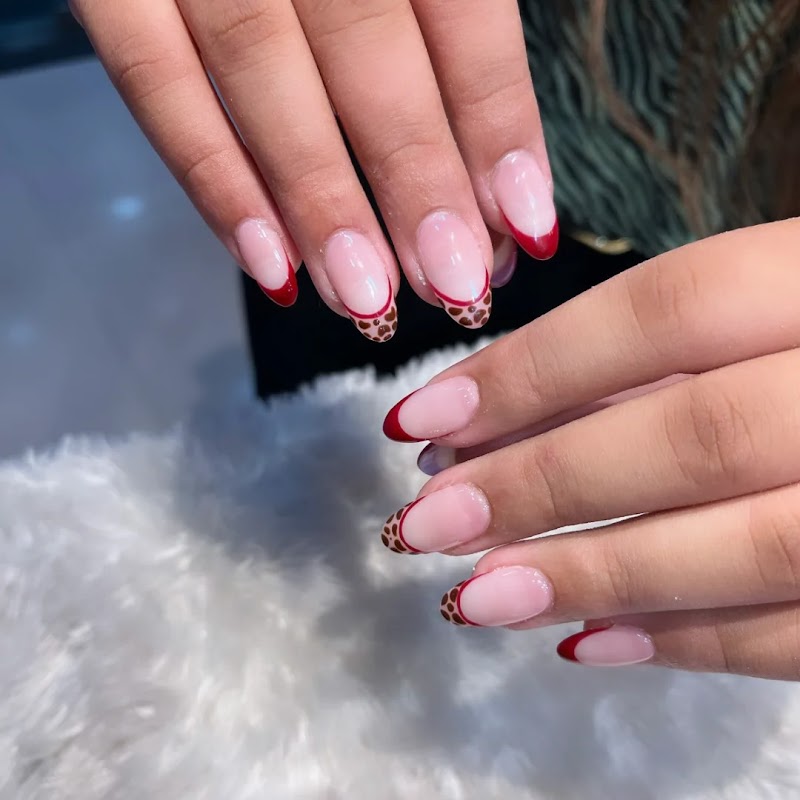 Nail & Lash Factory - Best Nail and lash Studio in Dehradun, nail salon in Dehradun, India, photo 2 of 10