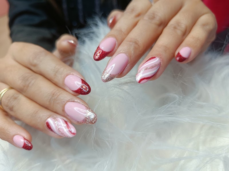Nail & Lash Factory - Best Nail and lash Studio in Dehradun, nail salon in Dehradun, India, photo 3 of 10