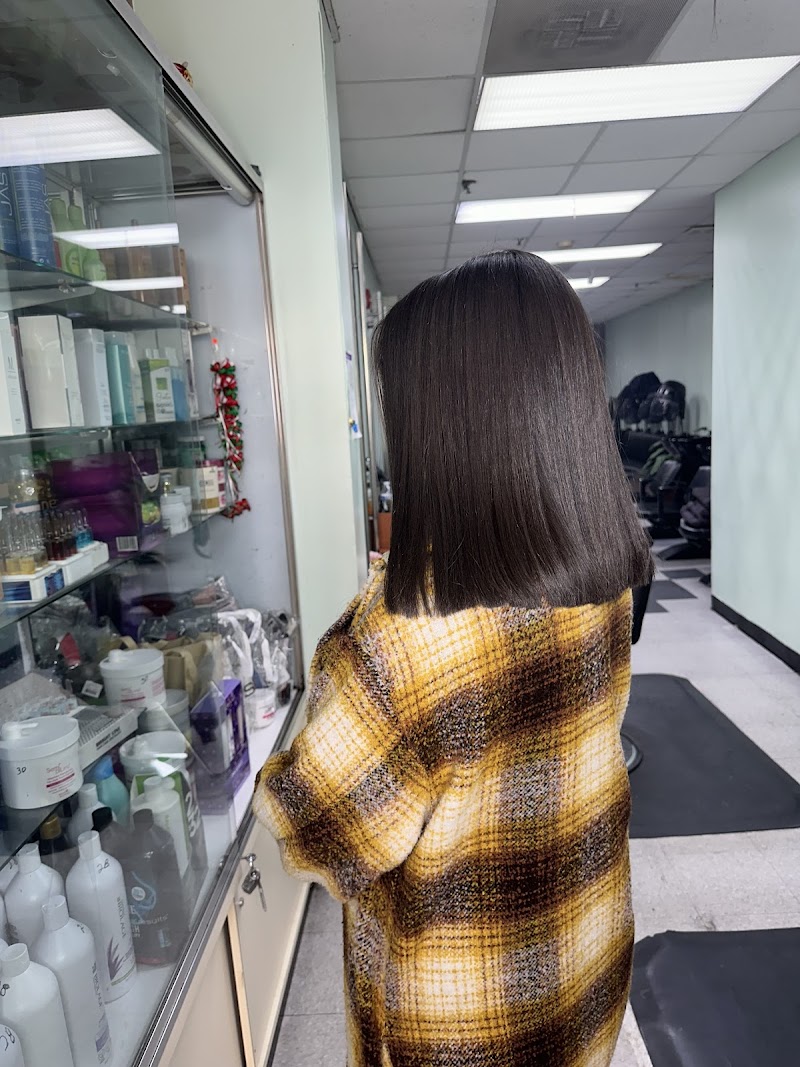 Foxy Lady Salon, beauty salon in Clifton, NJ, photo 1 of 10