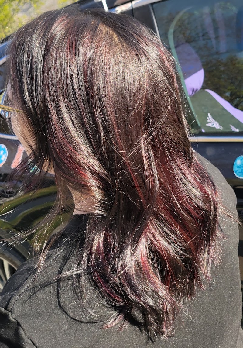 Bon Bon Salon, beauty salon in Brigham City, UT, photo 2 of 5