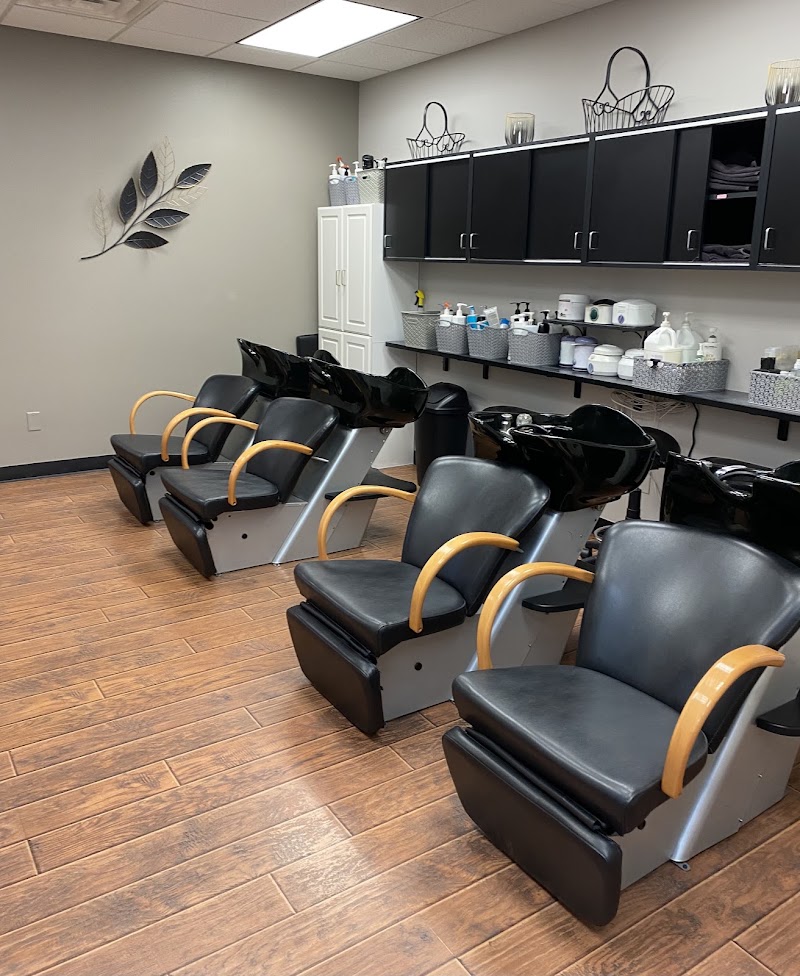 The Design Team Hair & Nail Salon, beauty salon in Ontario, OH, photo 1 of 10