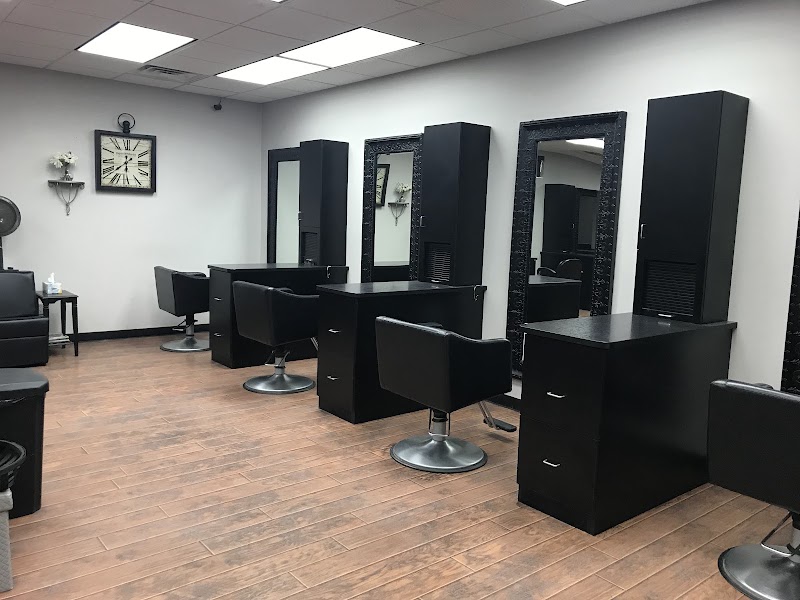 The Design Team Hair & Nail Salon, beauty salon in Ontario, OH, photo 3 of 10
