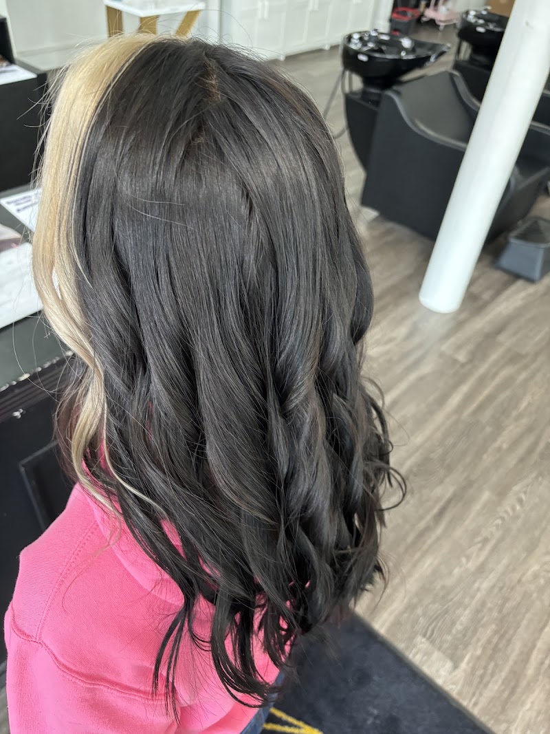 Studio180, beauty salon in Muscatine, IA, photo 3 of 9