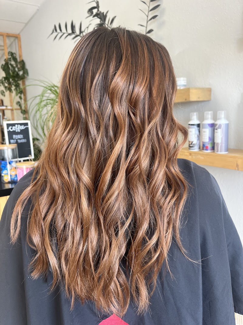 Salon Golden, beauty salon in West Plains, MO, photo 5 of 5