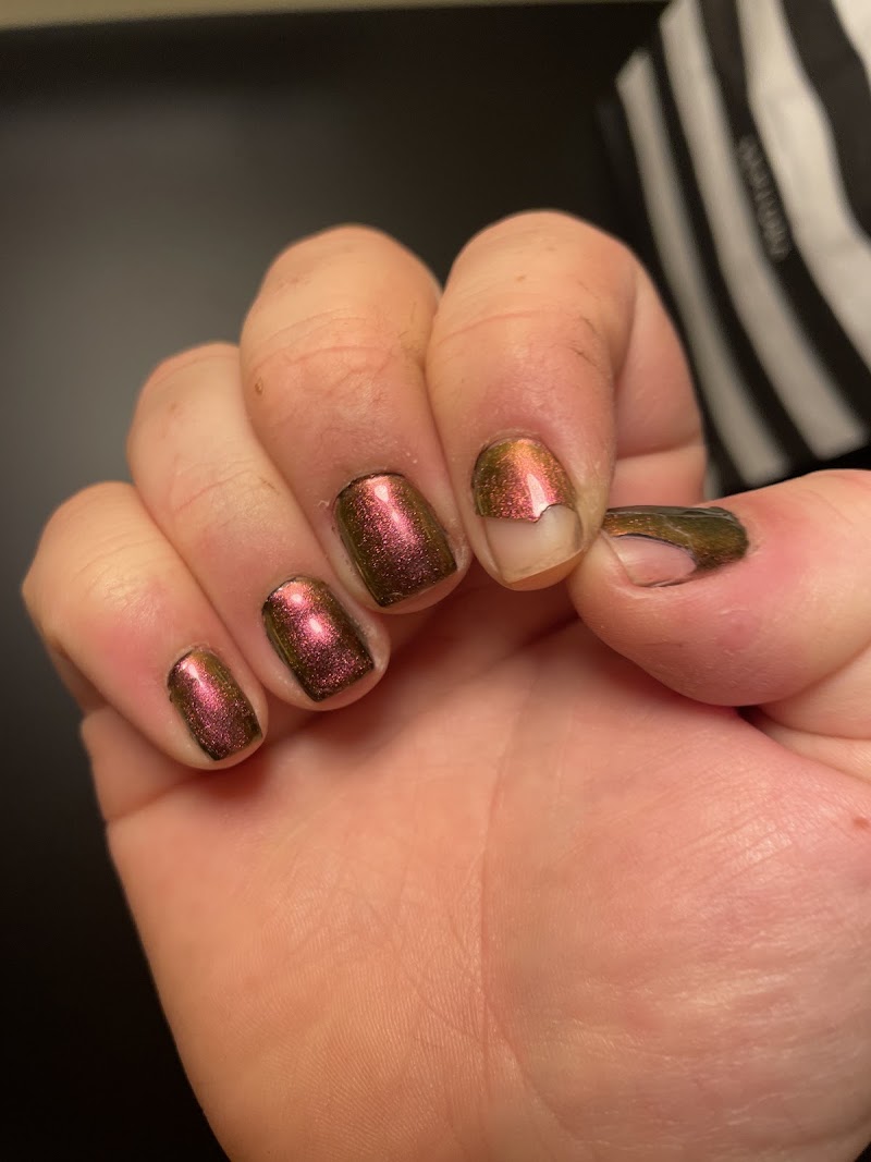 Hollywood Nails and Spa, nail salon in Sandusky, OH, photo 2 of 5
