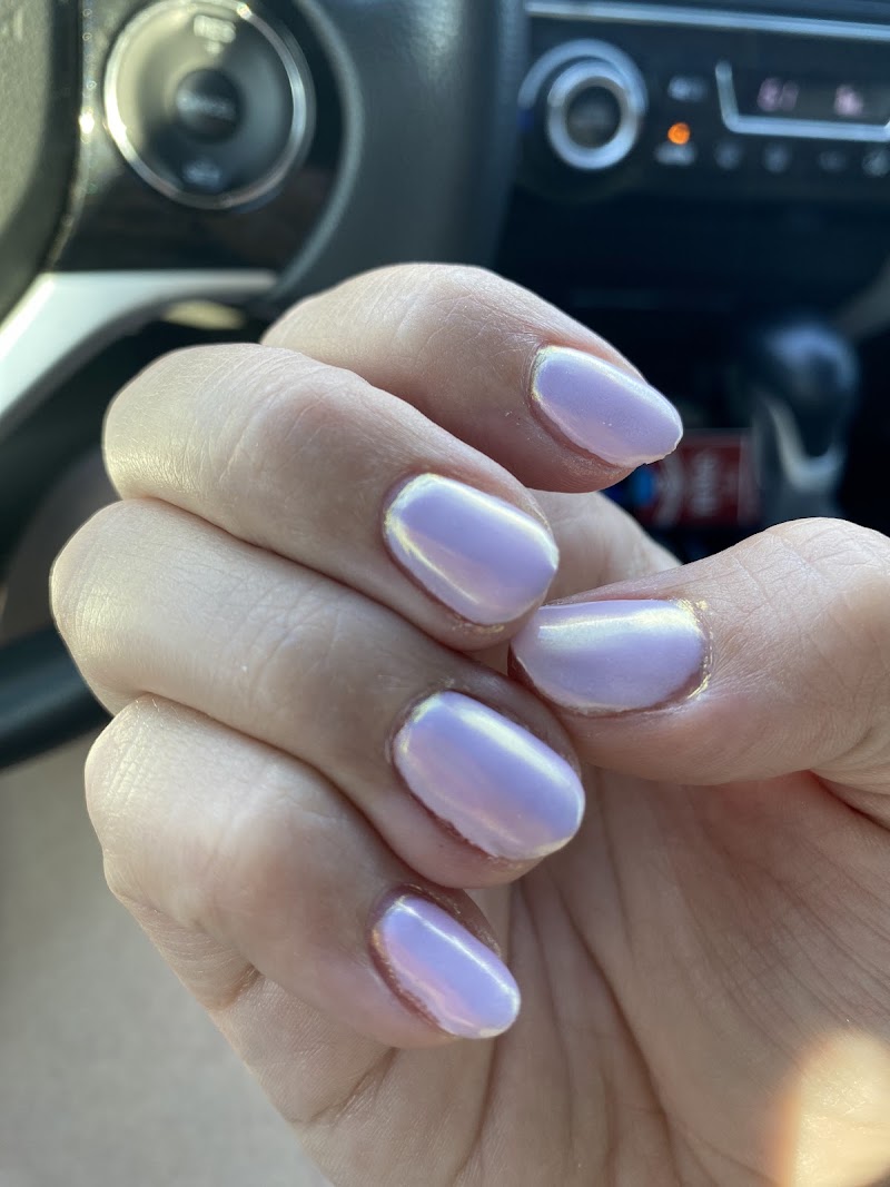 Hollywood Nails and Spa, nail salon in Sandusky, OH, photo 3 of 5