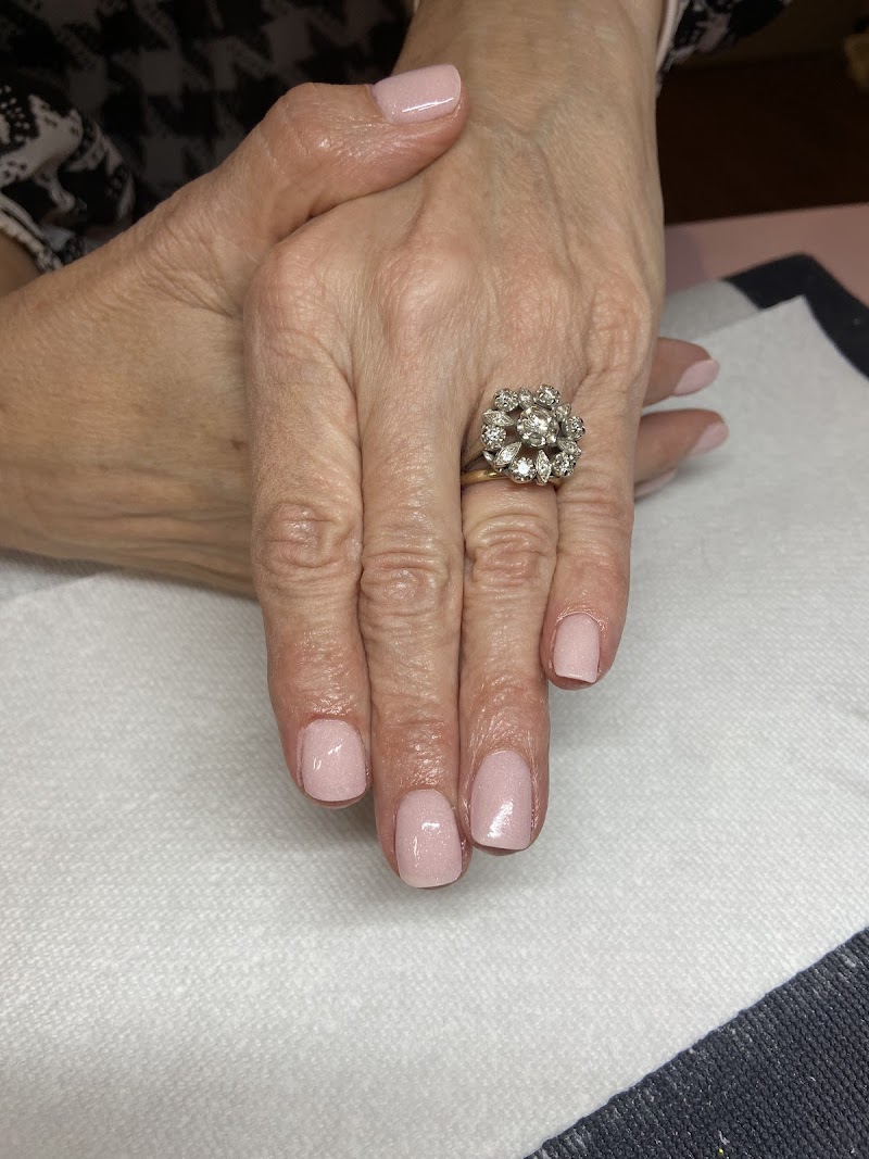 Sparkle Plenty Nails, nail salon in Hendersonville, TN, photo 1 of 10