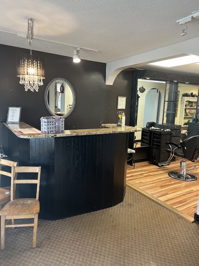Capelli Salon, nail salon in Lockport, NY, photo 5 of 7