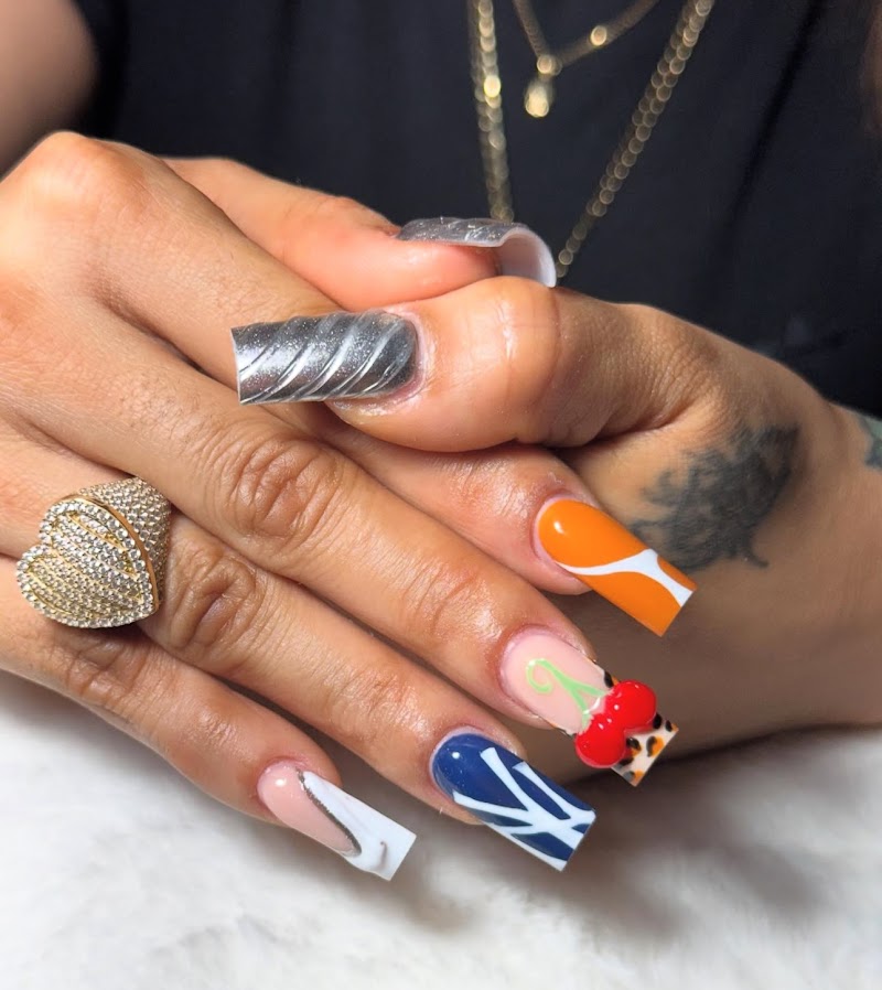 NANA LUXE STUDIO, nail salon in Camden, NJ, photo 6 of 10