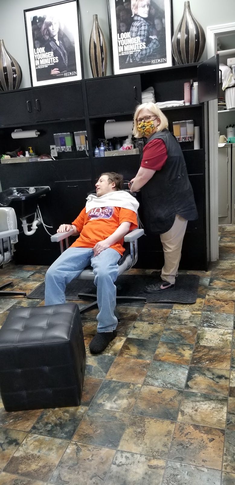 Shear Designs Salon, beauty salon in Farmington, MO, photo 2 of 3